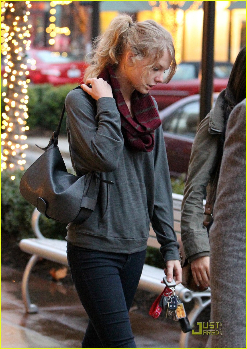 Taylor Swift is Pei Wei Pretty