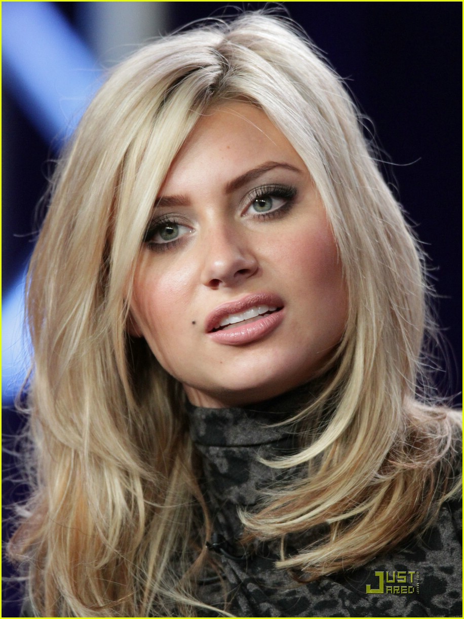 Aly Michalka & Nina Dobrev: The CW's Kick-Ass Women