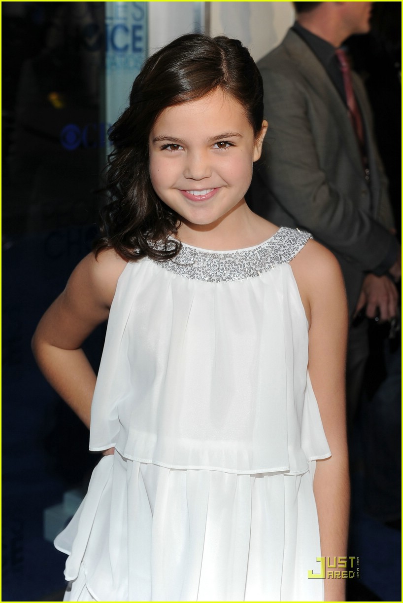 Bailee Madison 'Just Goes With It' at People's Choice