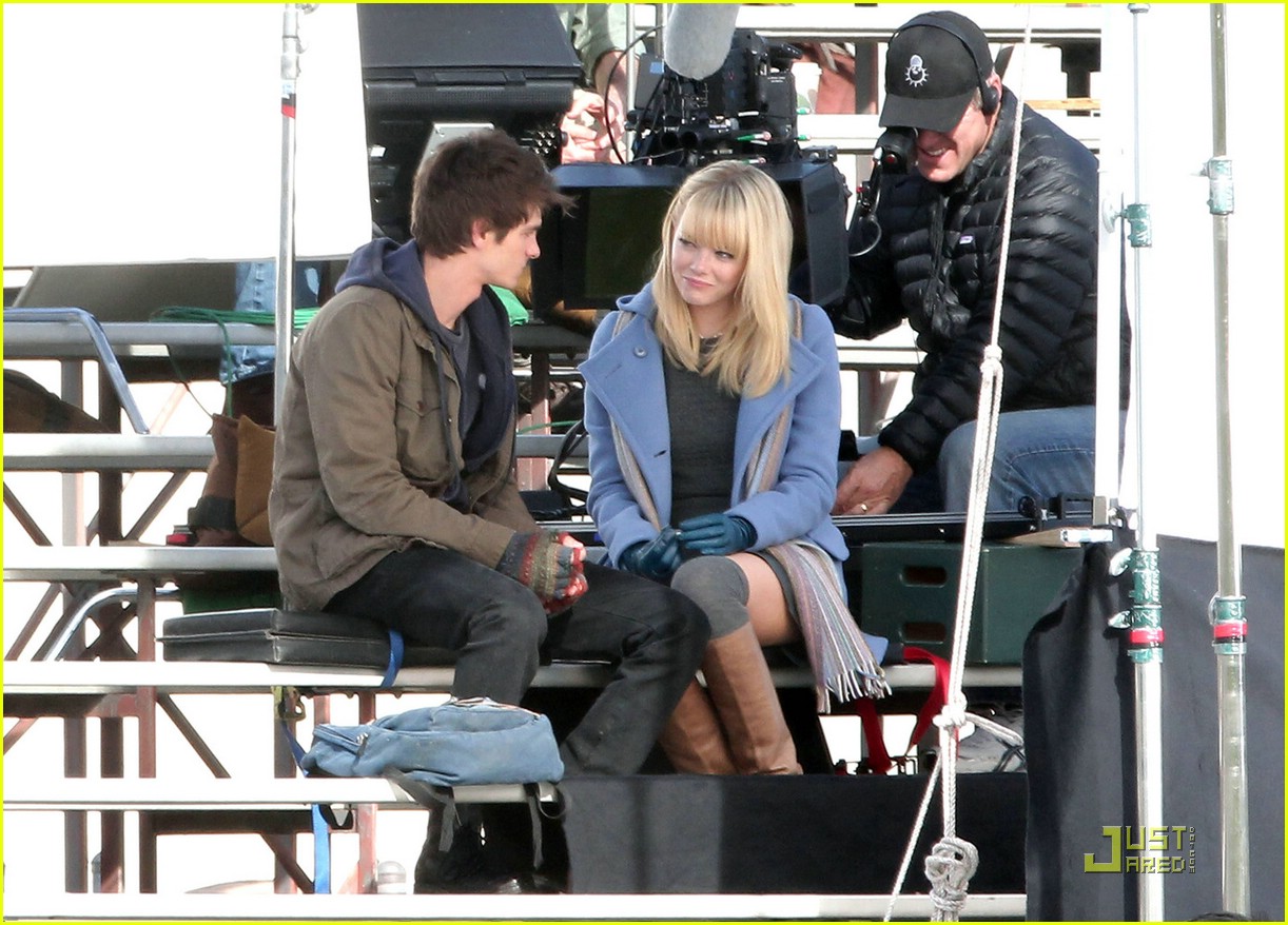 Emma Stone & Andrew Garfield: Spider-Man Smooches!