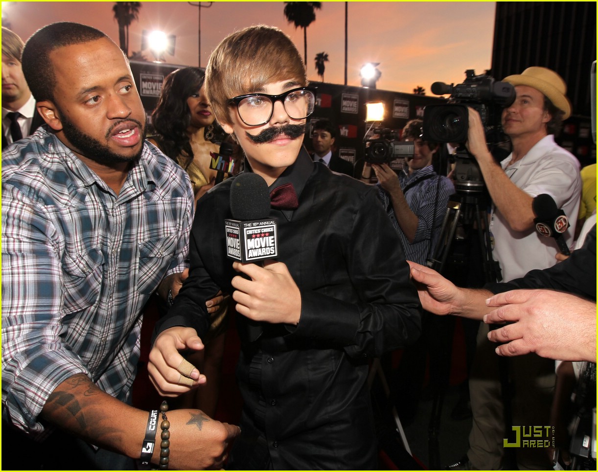 Justin Bieber: New 'Never Say Never' Clips!