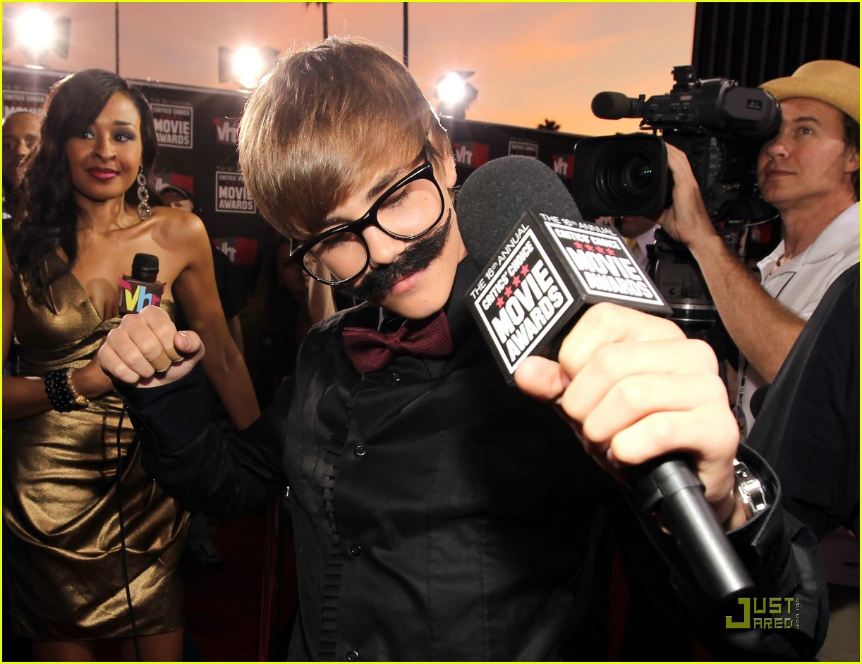 Justin Bieber: New 'Never Say Never' Clips!