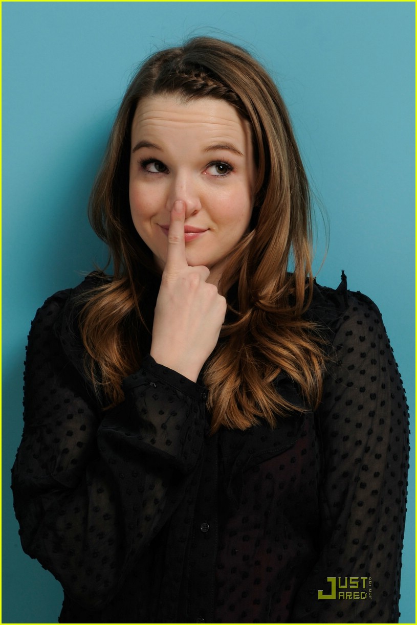 Kay Panabaker & Juno Temple: 'Little Birds' Portraits!
