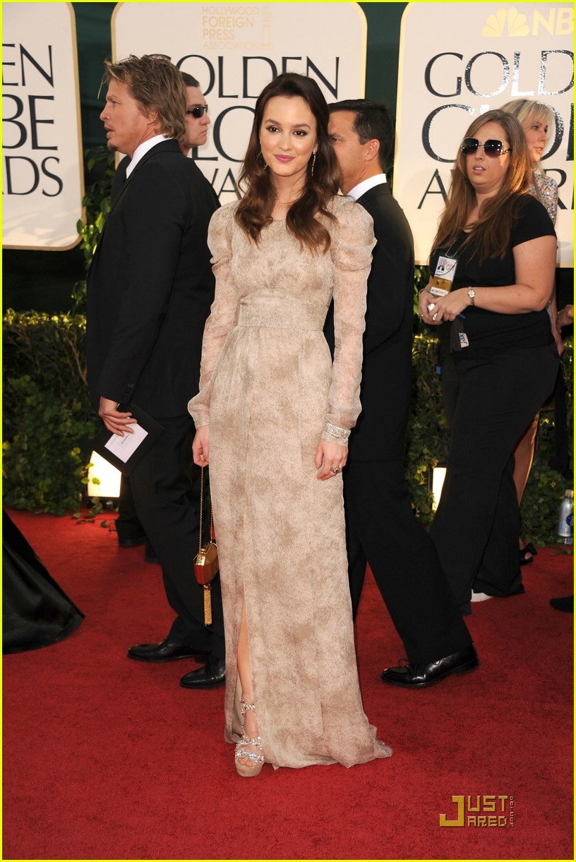 Leighton Meester: Burberry Prorsum Pretty at the Golden Globes