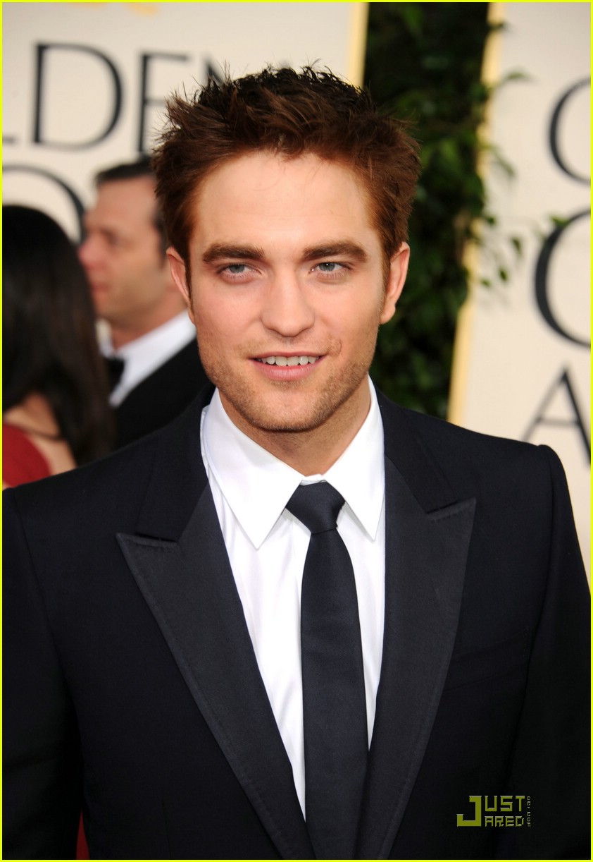Robert Pattinson: Gucci at the Golden Globes