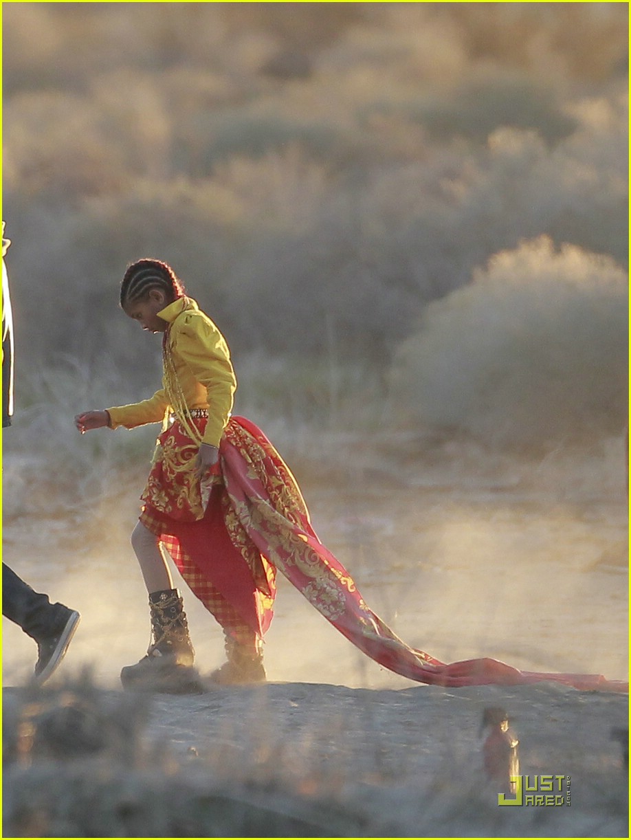 Willow Smith is a '21st Century Girl'