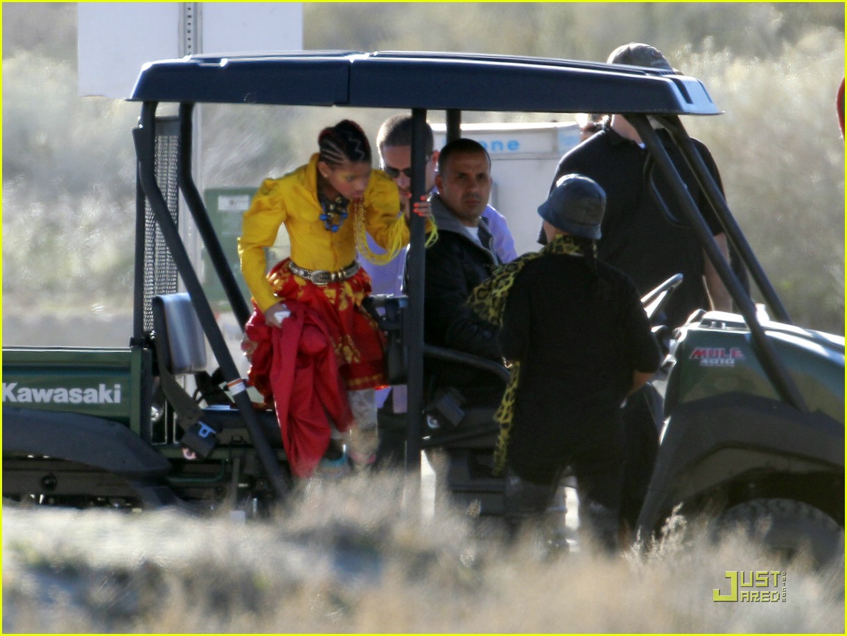 Willow Smith is a '21st Century Girl'