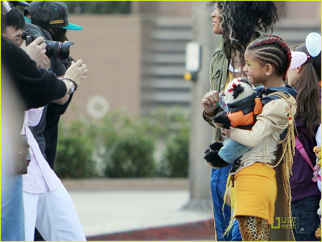 Willow Smith is a '21st Century Girl'