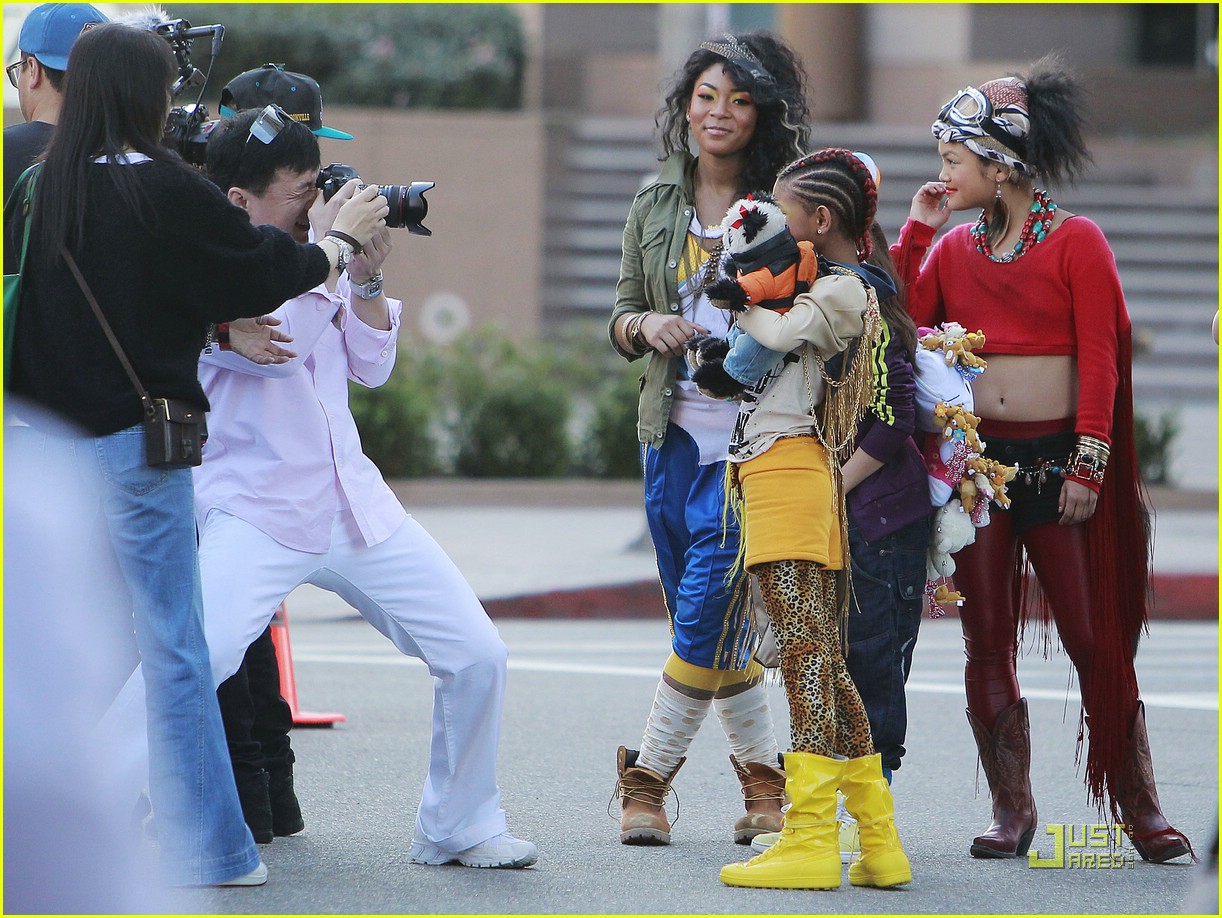 Willow Smith is a '21st Century Girl'