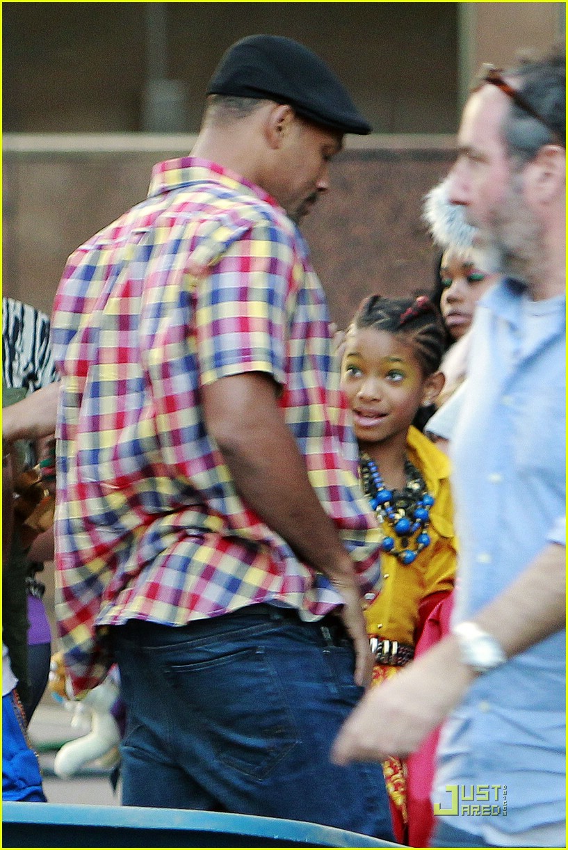 Willow Smith is a '21st Century Girl'