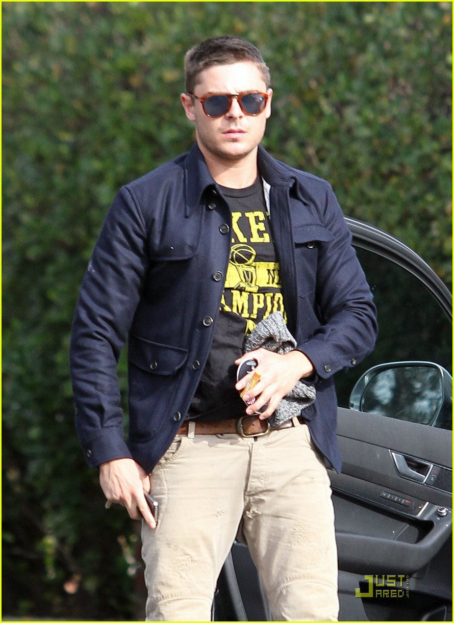 Zac Efron Gained 18 Lbs for 'The Lucky One'