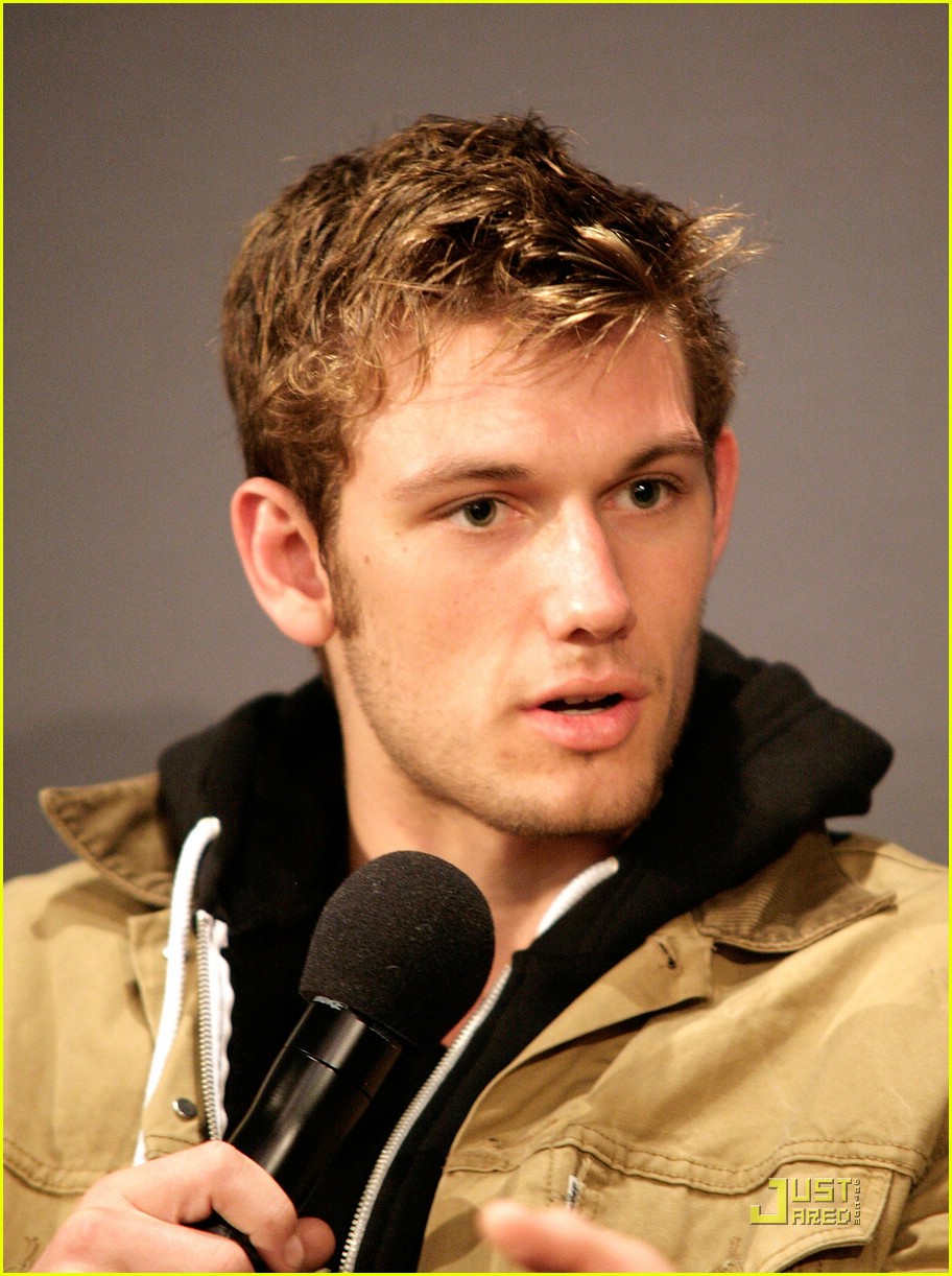 Alex Pettyfer: 'The Seventh Son' Star