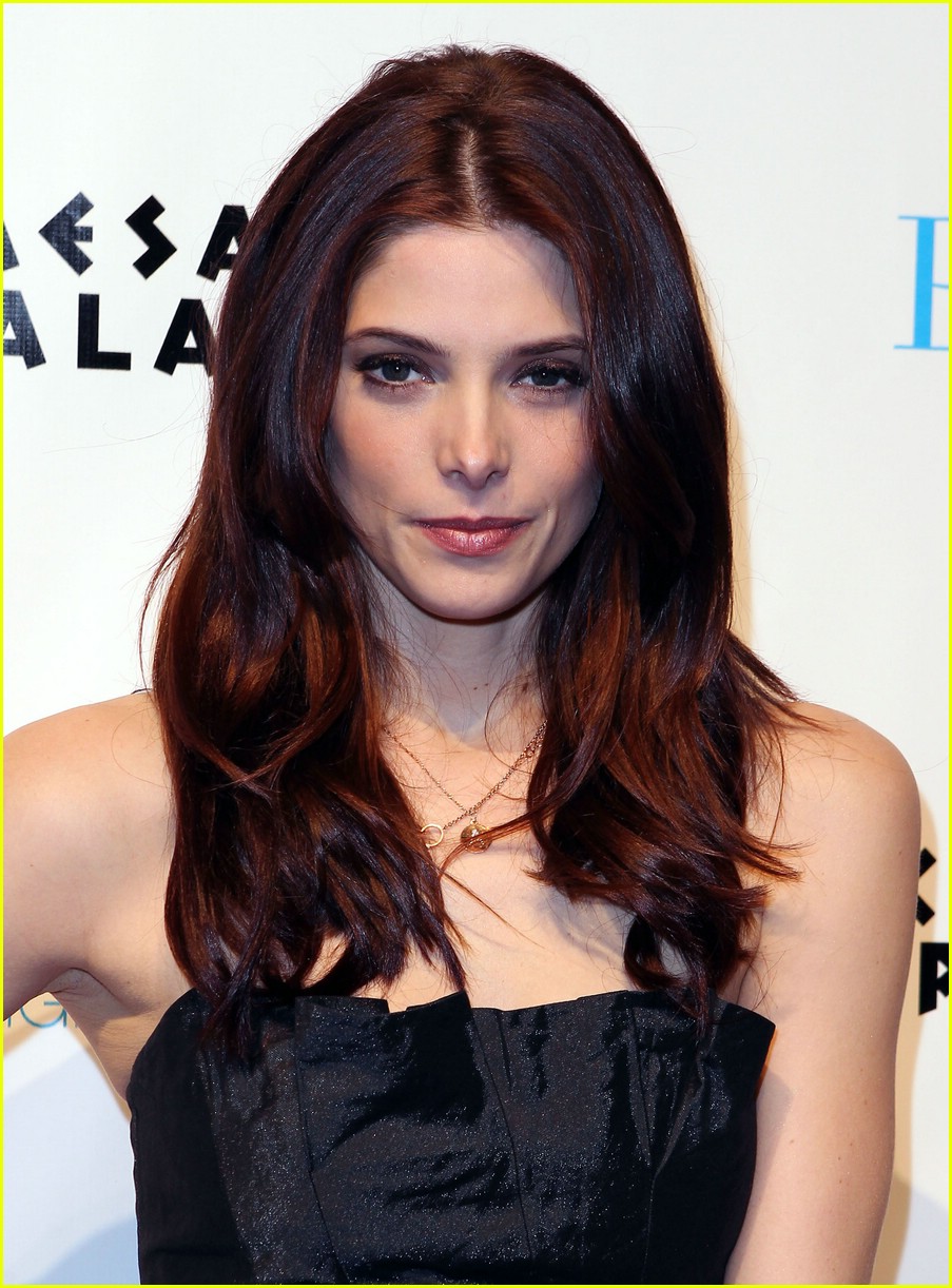 Ashley Greene: Pure Birthday Party!
