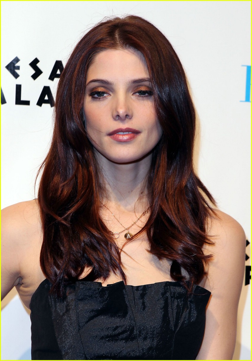 Ashley Greene: Pure Birthday Party!