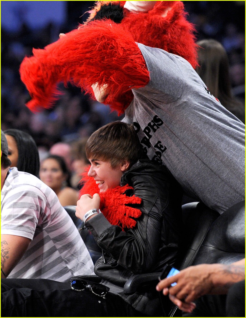 Justin Bieber: NBA All-Star Game Guy!