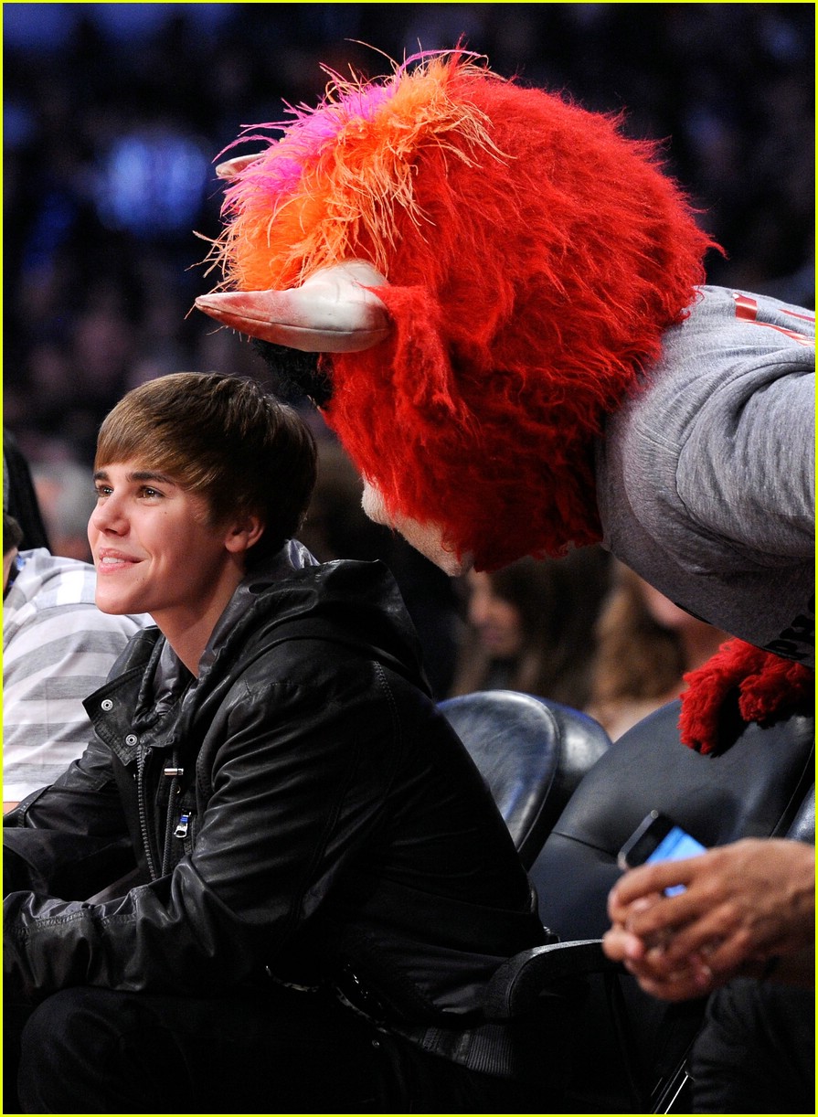 Justin Bieber: NBA All-Star Game Guy!
