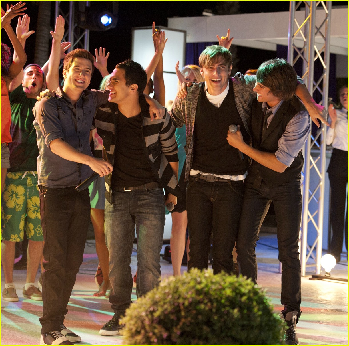 Big Time Rush: Beach Party with Russell Brand Tonight!