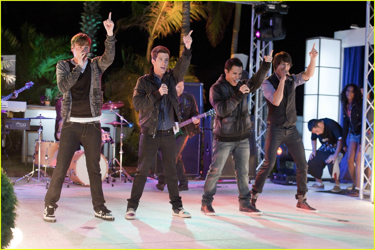 Big Time Rush: Beach Party with Russell Brand Tonight!