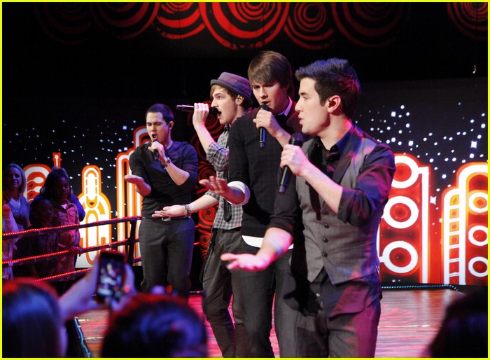 Big Time Rush: Kids Choice Award Performers!
