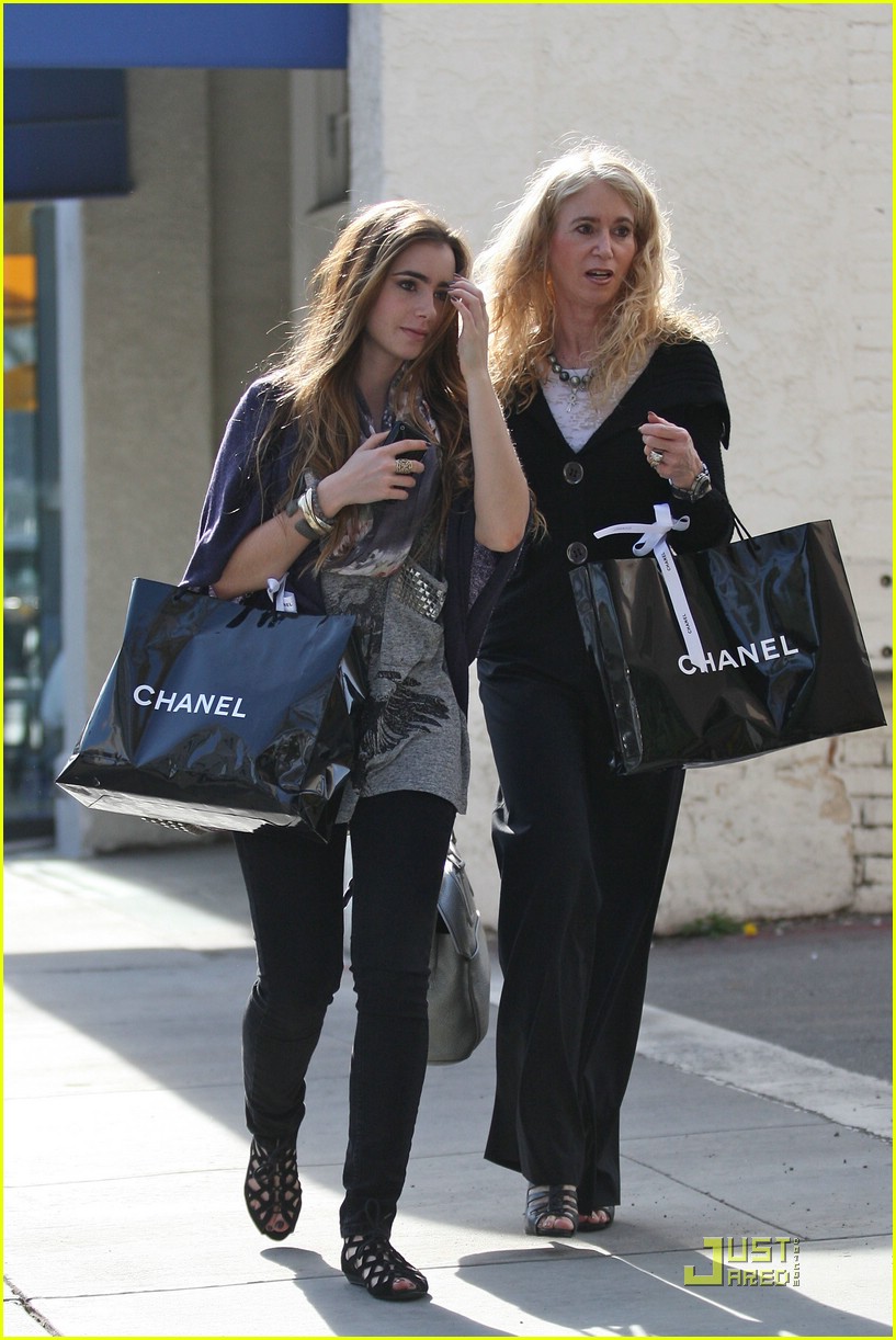 Lily Collins: Chanel Shopper