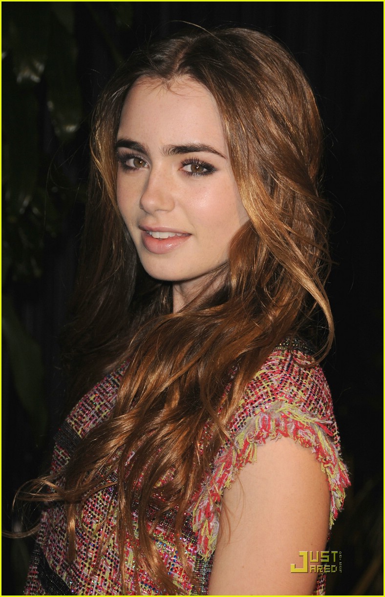 Lily Collins: Chanel Shopper