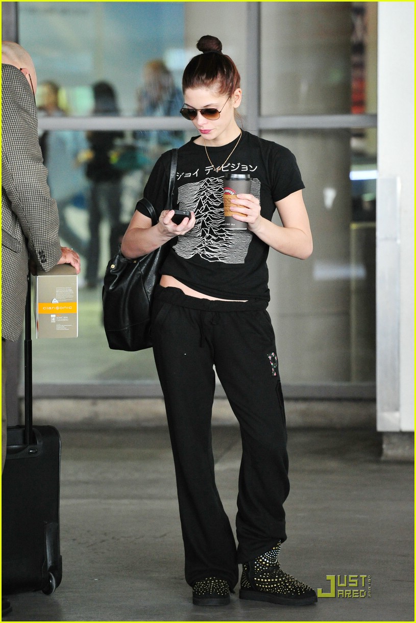 Ashley Greene: Starbucks Stop at LAX