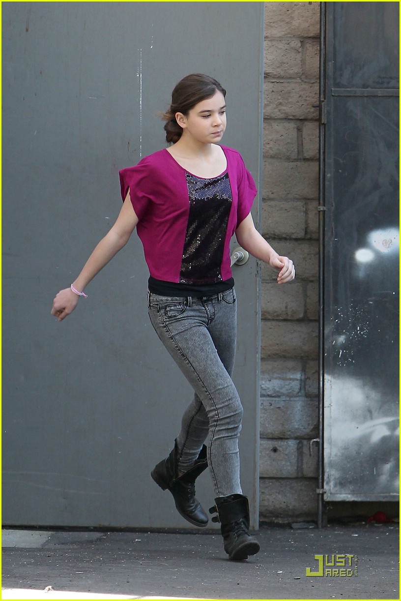 Hailee Steinfeld: 'True Grit Is an Adventure'