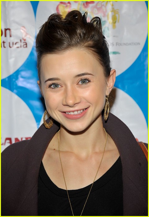 Italia Ricci & Olesya Rulin Dance for UCLA