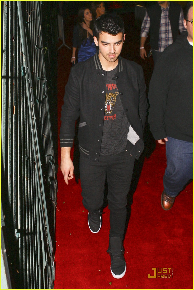 Joe Jonas: Pre-Grammy Party Guy