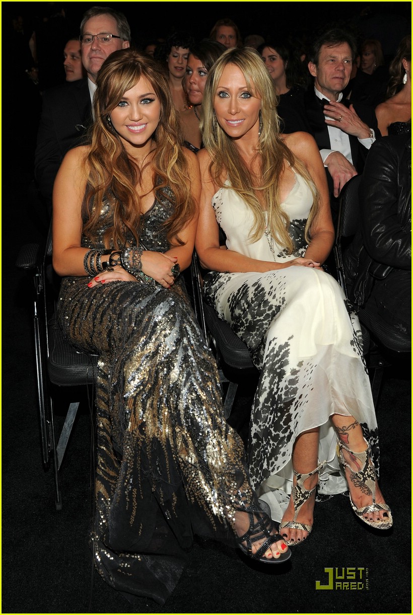 Miley Cyrus is Roberto Cavalli Ravishing