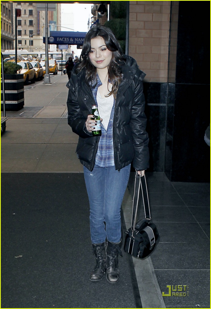 Miranda Cosgrove Teases 'Dancing Crazy' Music Video on Today Show