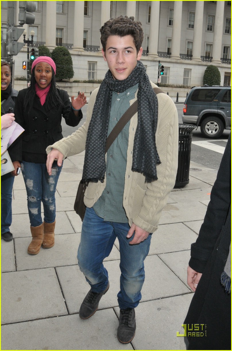 Nick Jonas & Jordin Sparks: Motown Music at The White House!