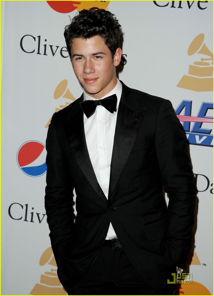 Nick Jonas Honors David Geffen
