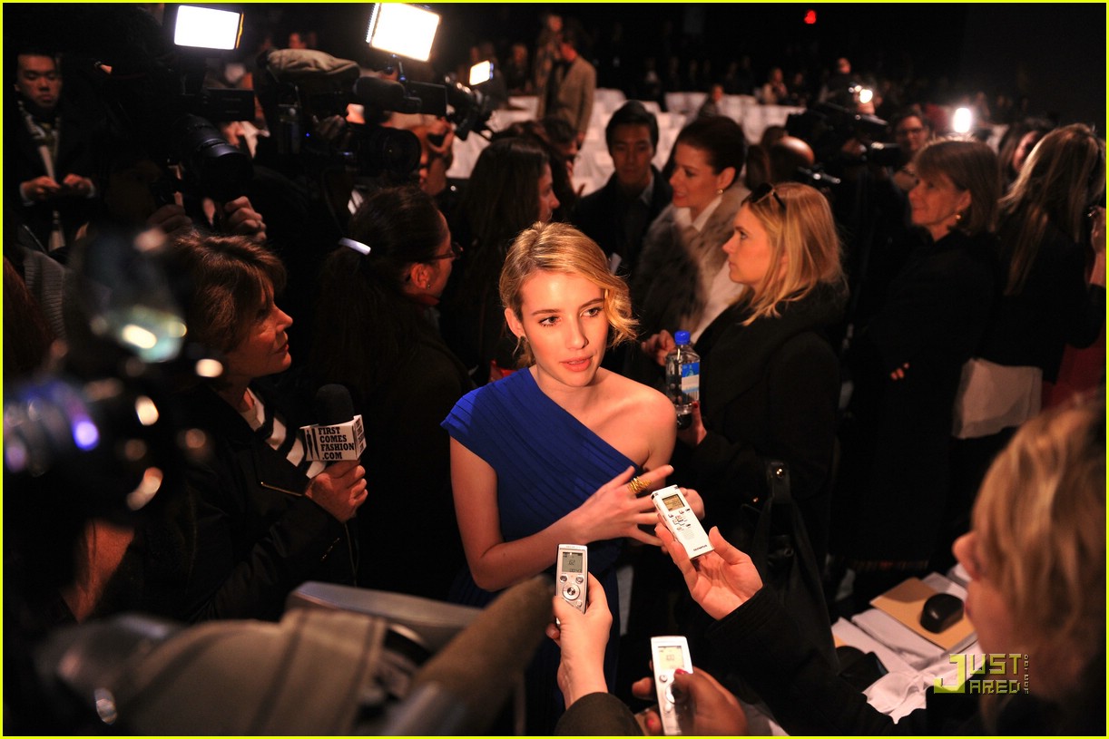 Emma Roberts: Michael Kors Cutie