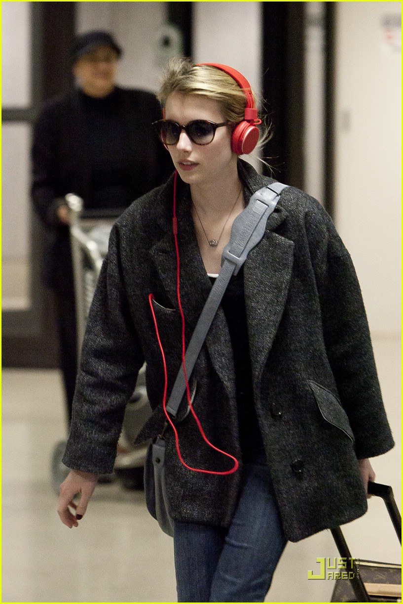 Emma Roberts: Red Hot Headphones!