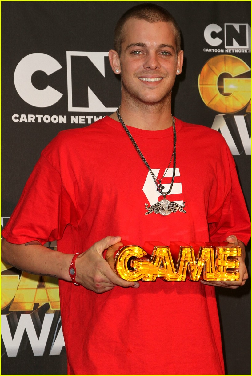 Ryan Sheckler Wins Alti-Dude at Hall of Game Awards!