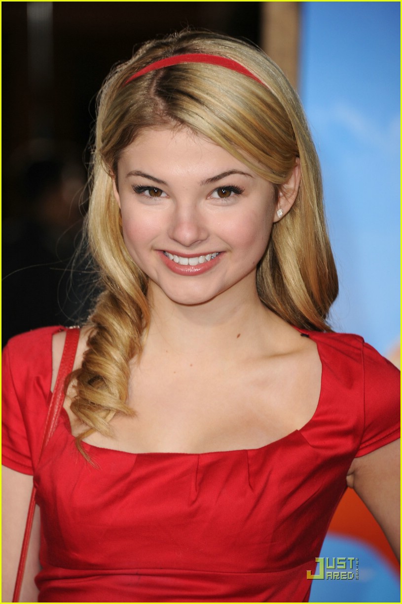 Sammi Hanratty & Stefanie Scott: Red Hot 'Rang'-lers