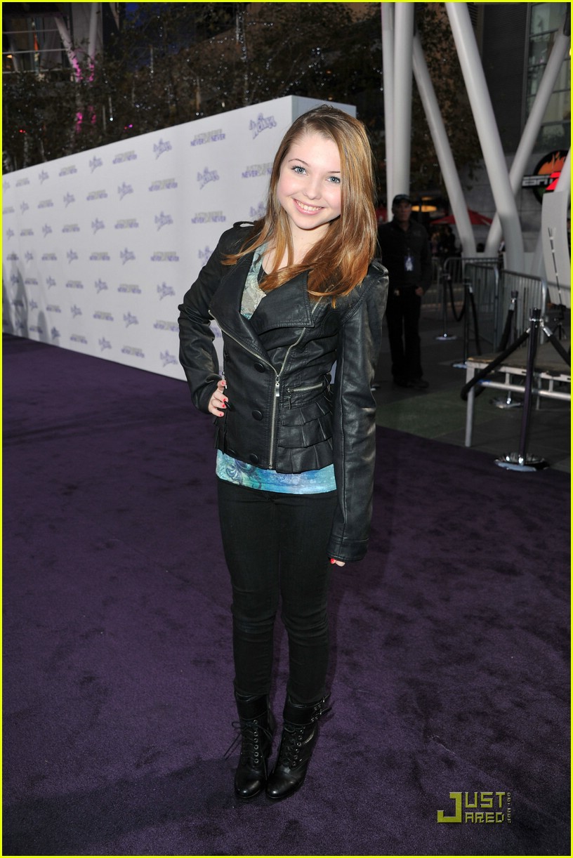 Sammi Hanratty & Stefanie Scott Go Black at 'Never Say Never' Premiere