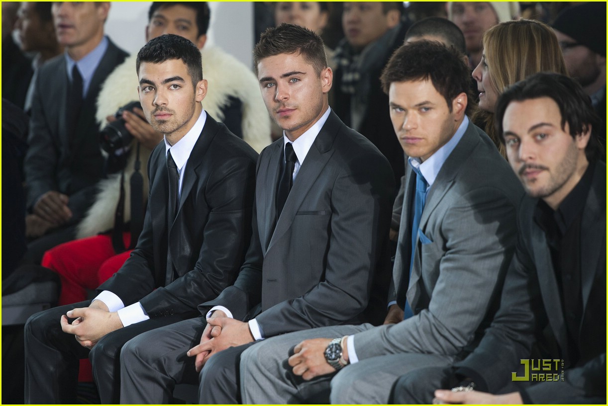Zac Efron & Joe Jonas: Calvin Klein Cuties