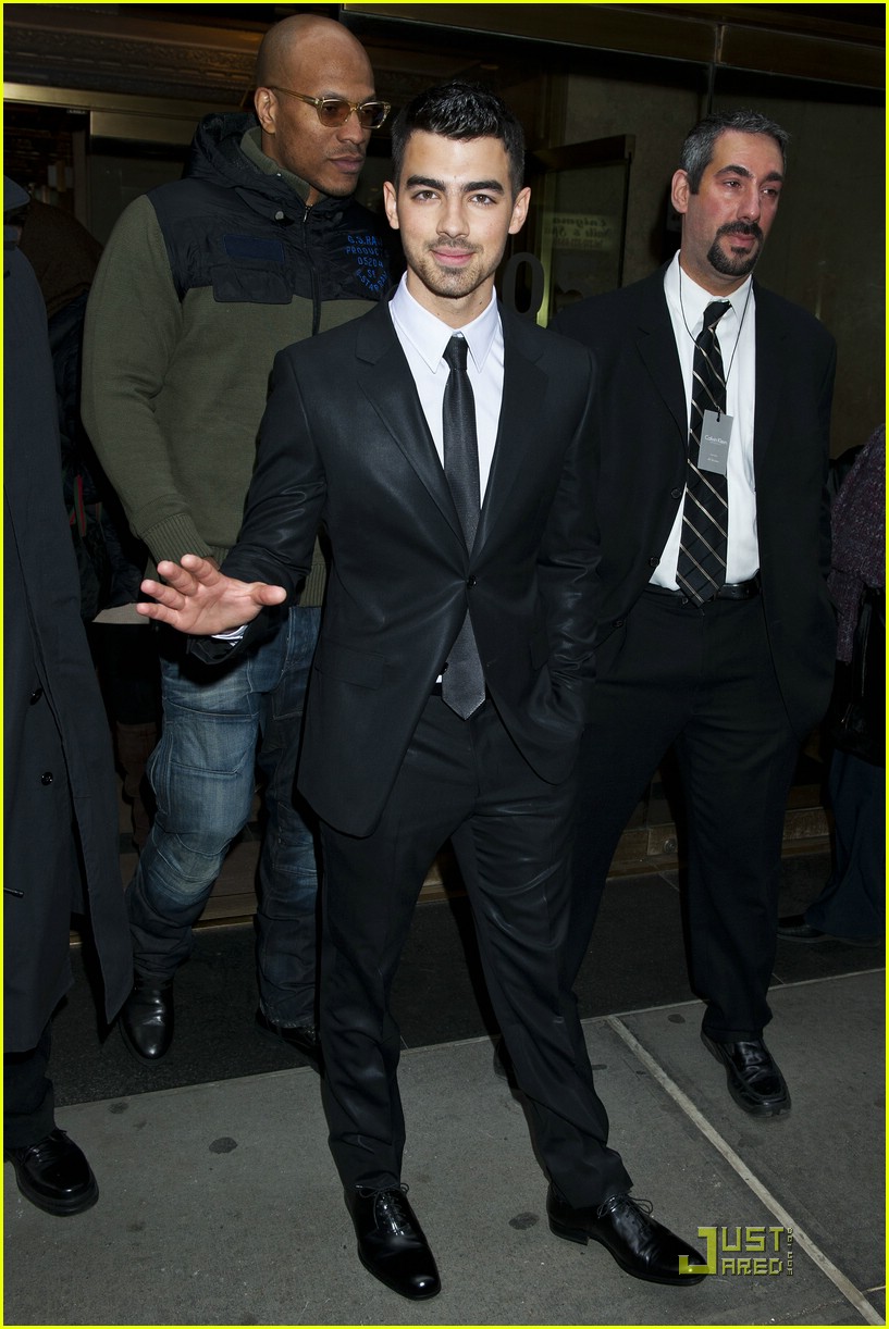 Zac Efron & Joe Jonas: Calvin Klein Cuties
