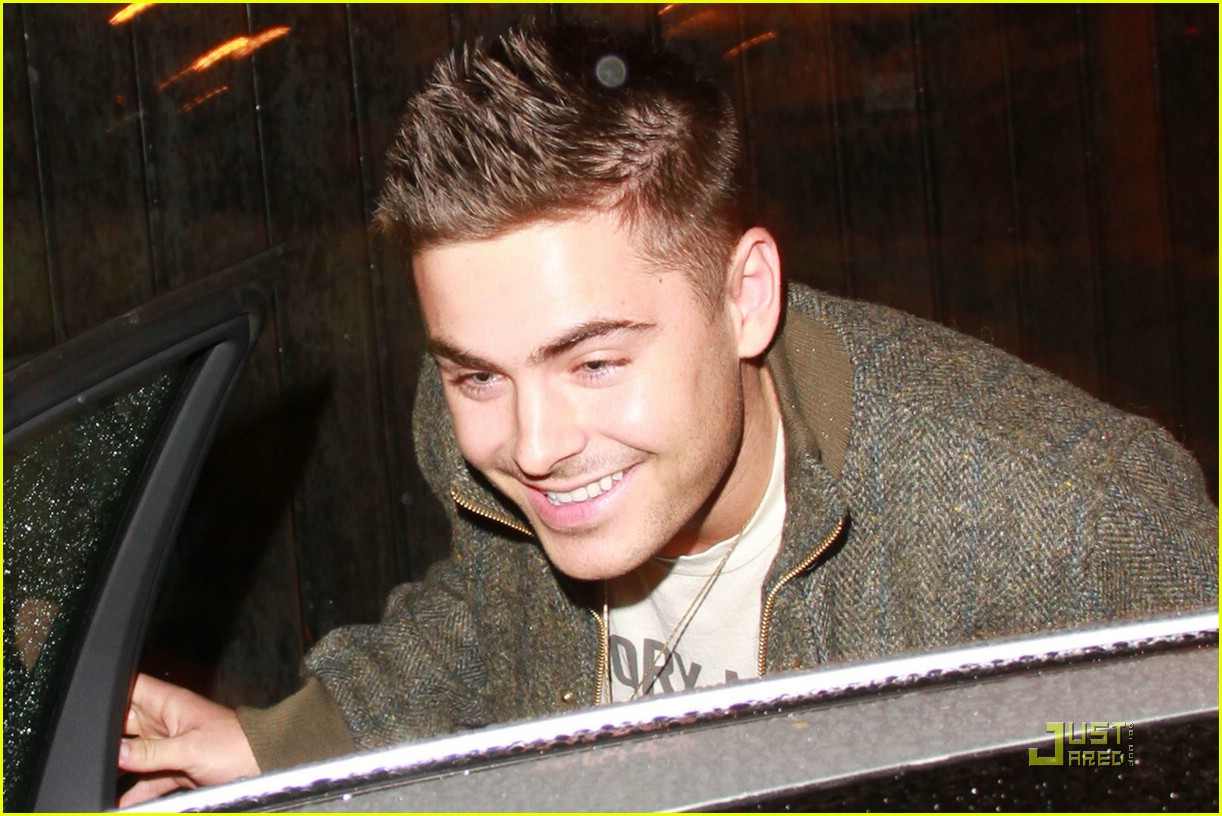 Zac Efron Rocks The Ages