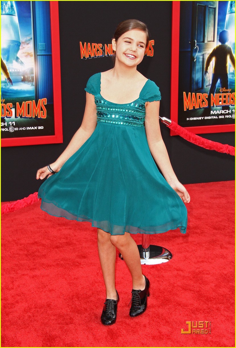 Bailee Madison: 'Mars Needs Moms' Premiere!