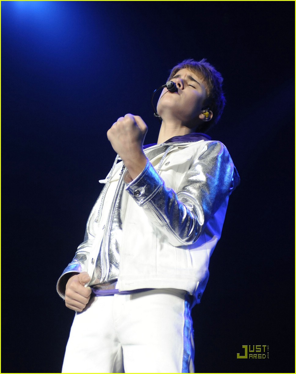 Justin Bieber: Ahoy, Holland!