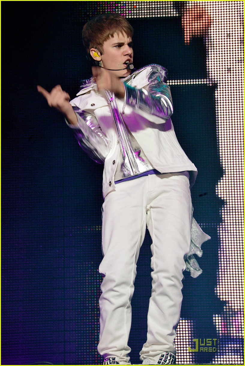 Justin Bieber: Back on Tour!