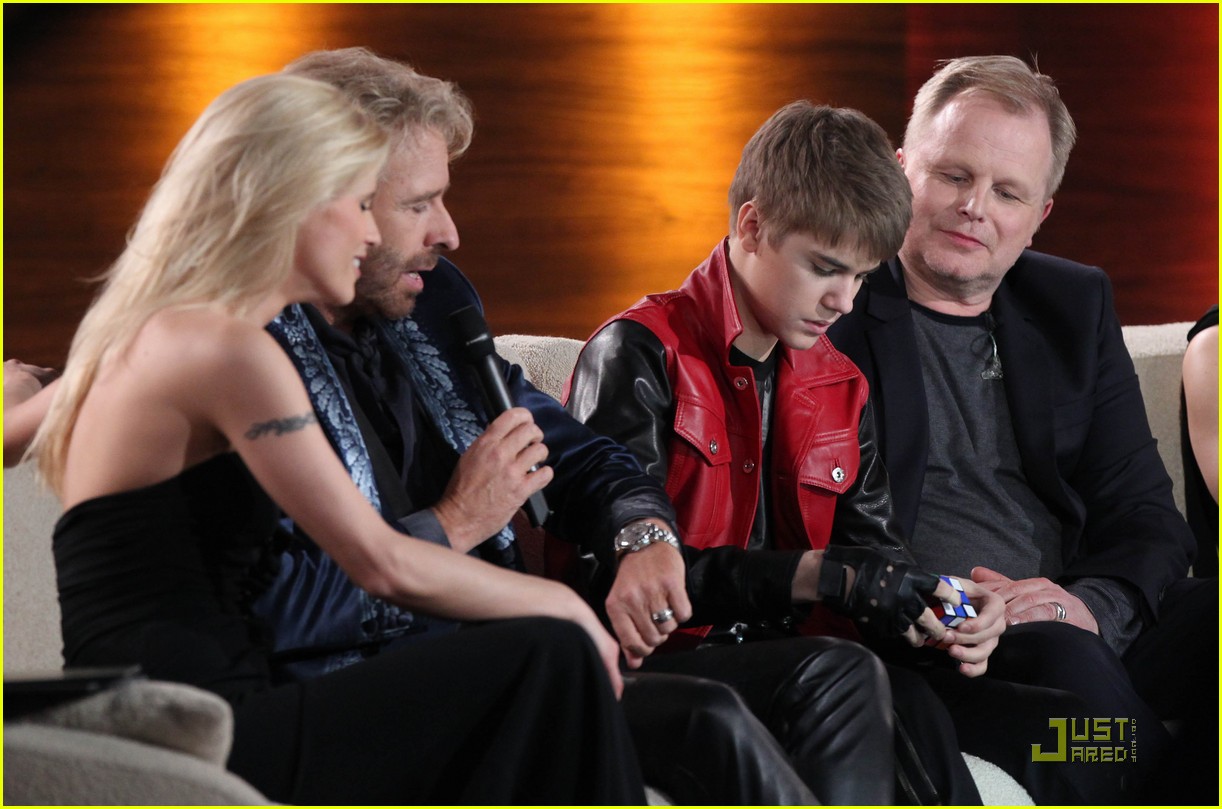 Justin Bieber Wigs Out on 'Wetten, Dass'
