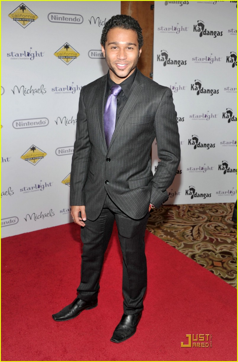 Corbin Bleu: A Stellar Night Storyteller