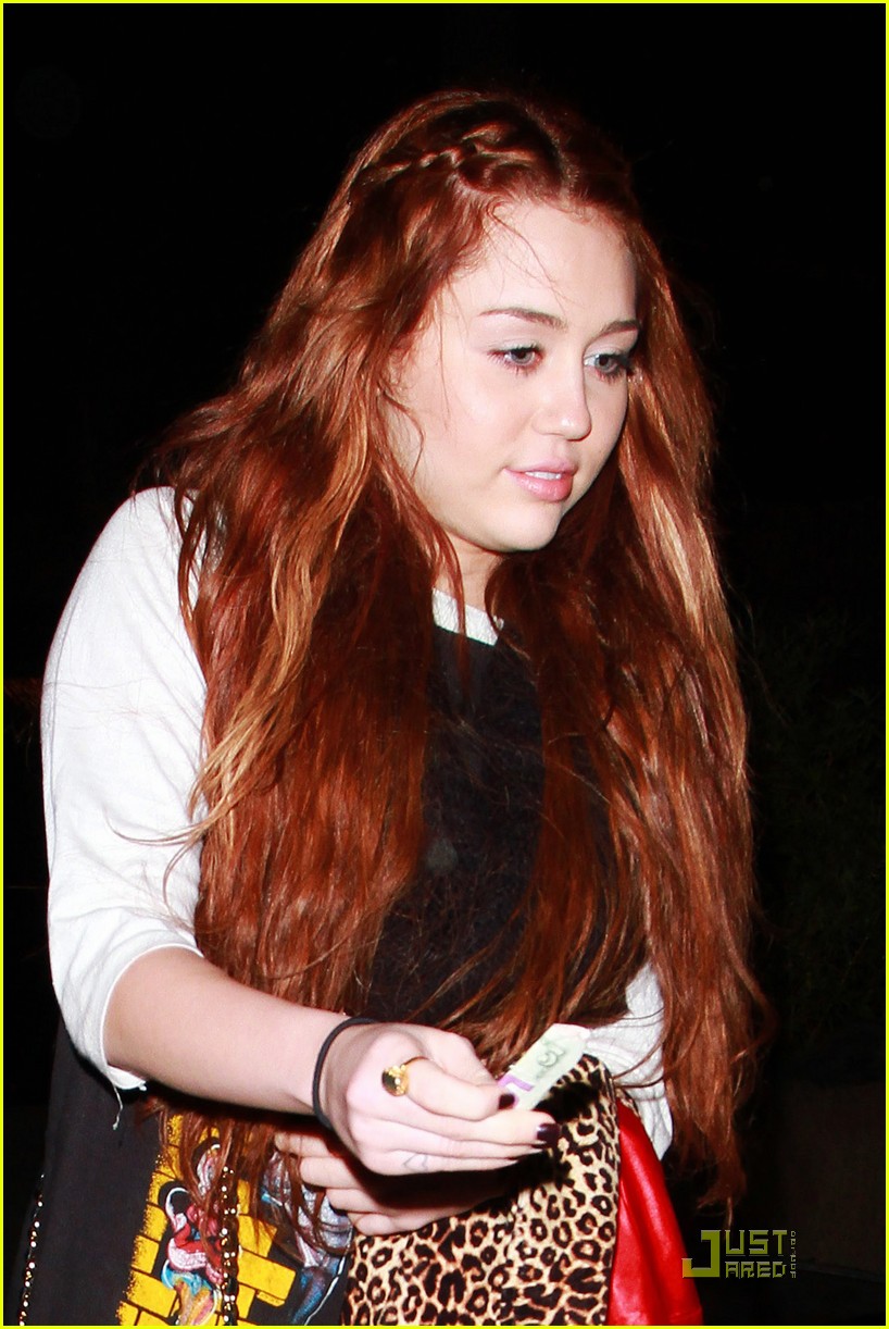 Miley Cyrus: Sushi After SNL!