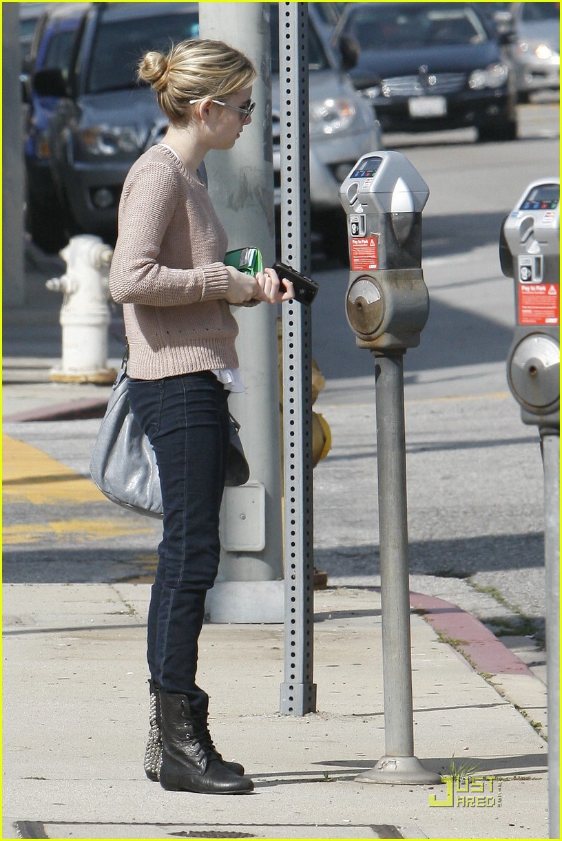 Emma Roberts: Scream 4 Site Launches!