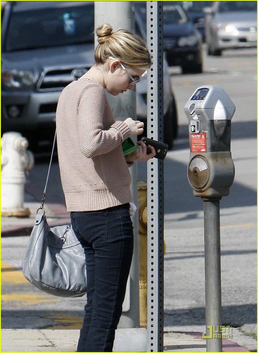 Emma Roberts: Scream 4 Site Launches!