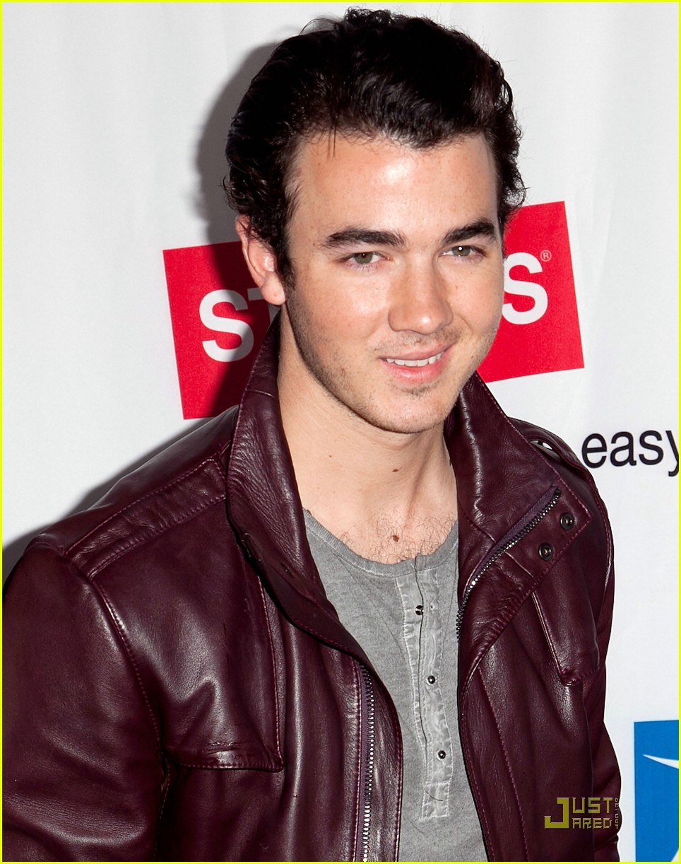 Jonas Brothers: Concert For Hope with Anna Maria Perez de Tagle!